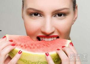 戴小莫吃瓜,揭秘娱乐圈幕后故事